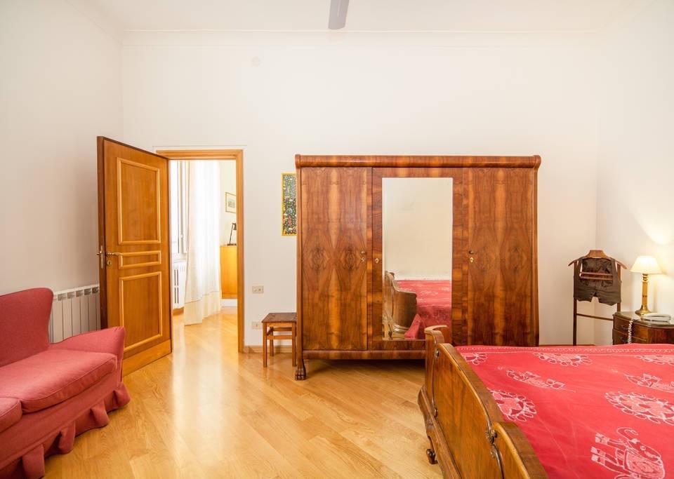 Chiaia B&B Napoli Ruang foto